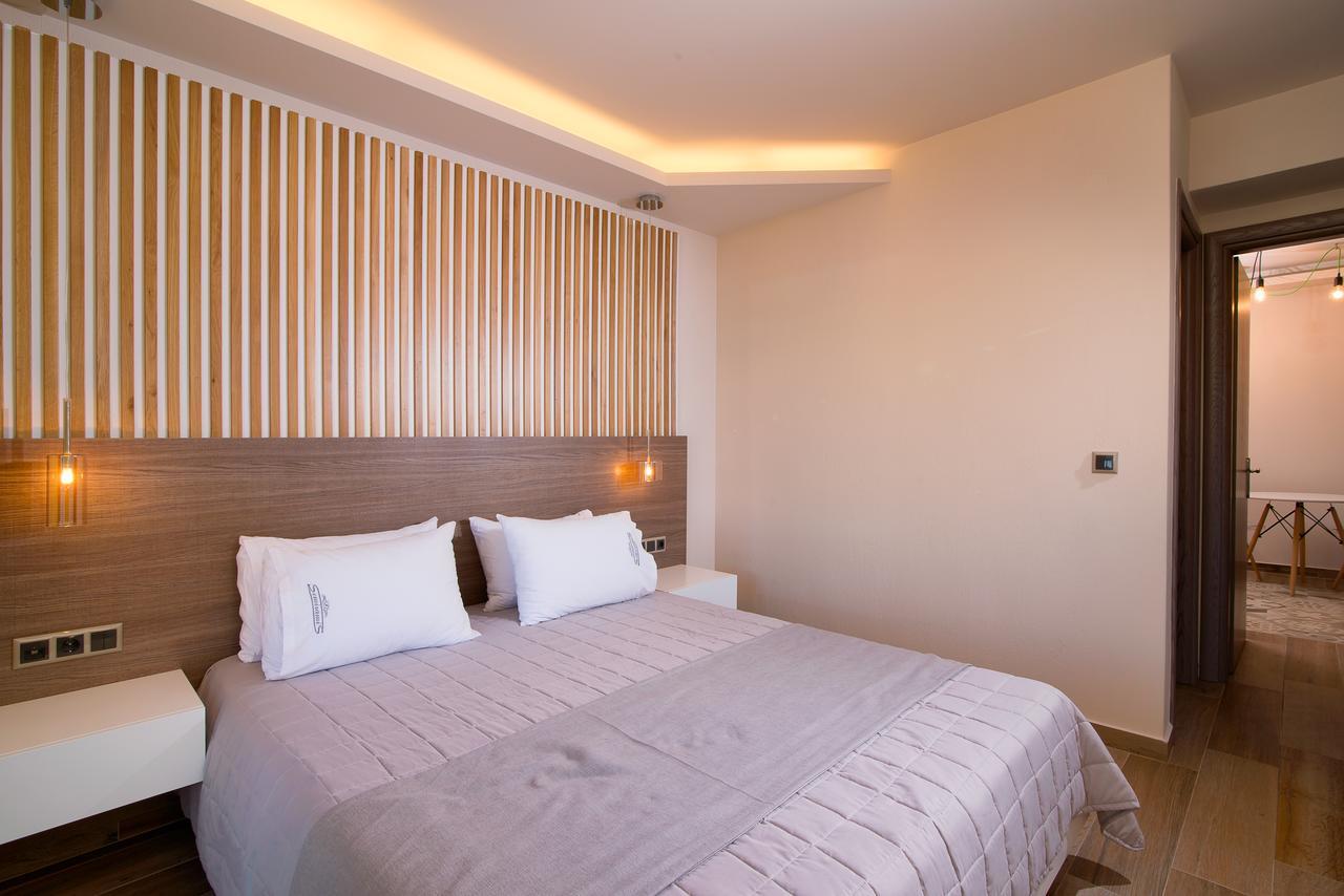 خْريسيا أموذيا Semiramis Luxury Suites المظهر الخارجي الصورة