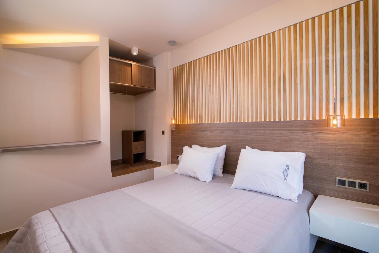 خْريسيا أموذيا Semiramis Luxury Suites المظهر الخارجي الصورة