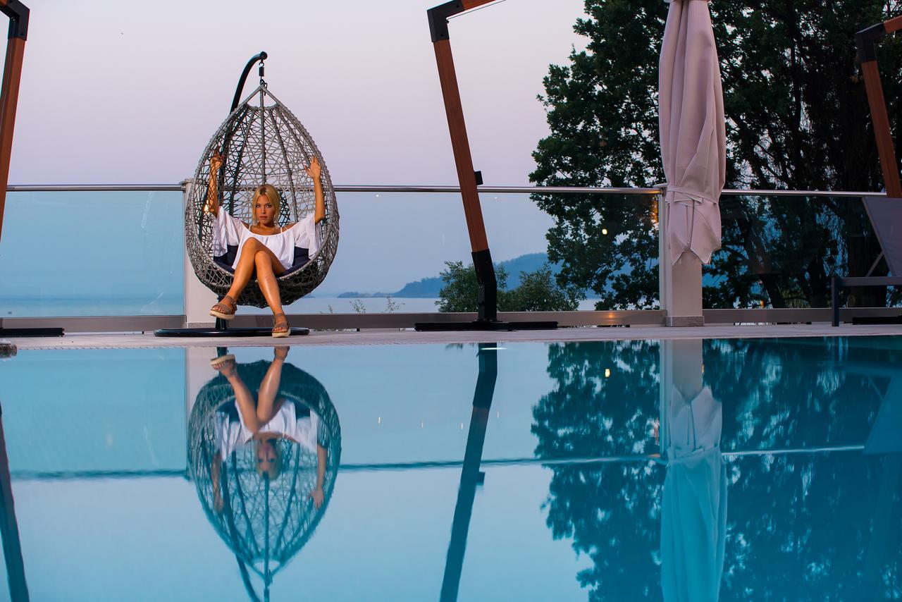 خْريسيا أموذيا Semiramis Luxury Suites المظهر الخارجي الصورة
